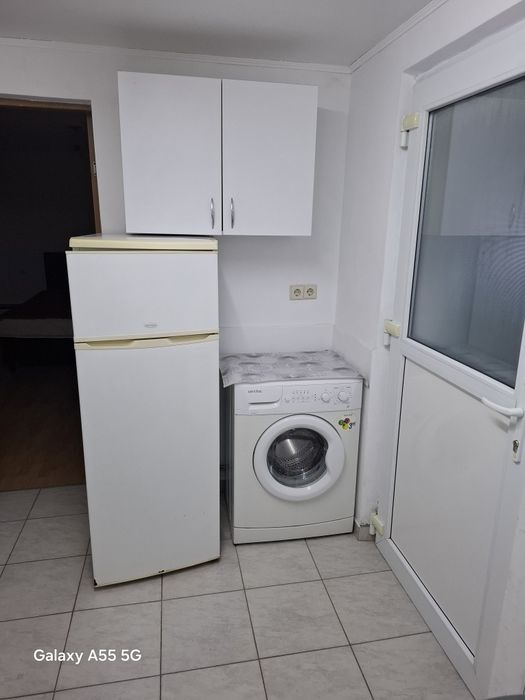 De închiriat garsoniera la casa.