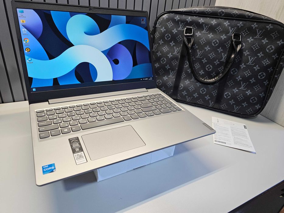 ПРОДАМ Lenovo IdeaPad 15ITL Ноутбук Core™i3-1115G4/8GB/256SSD/15.6"FHD