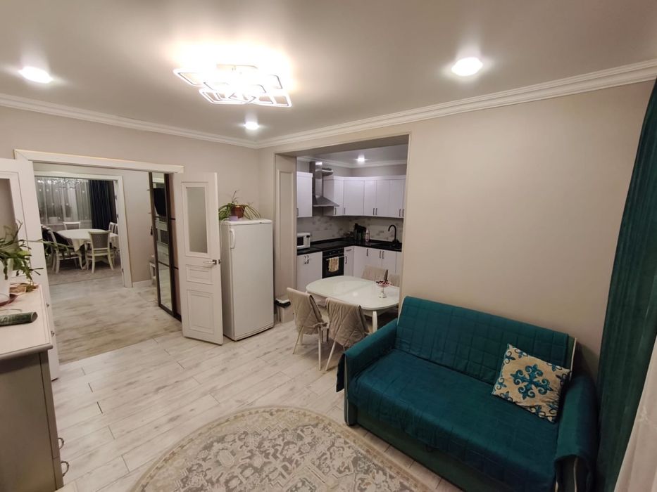 Продам 4-х комнатную комнату