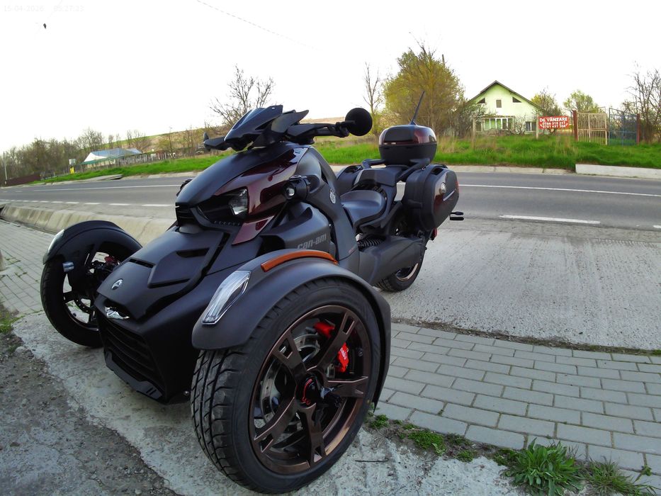 ryker 900 sport 2450 km