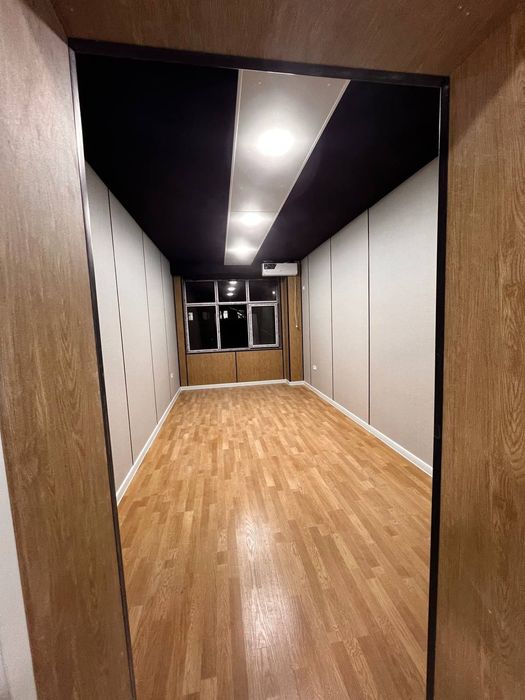 Офисы с Новым Ремонтом на Алмазаре