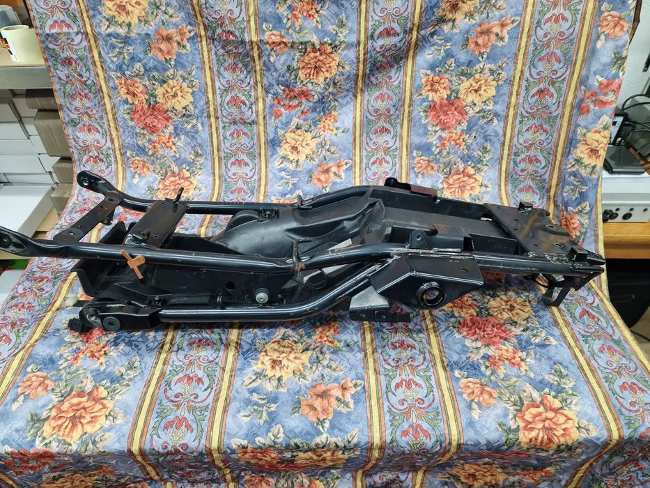 Опашка Задна рамка Suzuki GSR 600 2006 K6