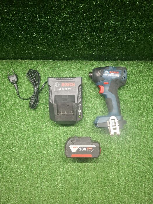 Безчетков импакт на Bosch GDR 18V-200 с 4 ампера батерия и зарядно