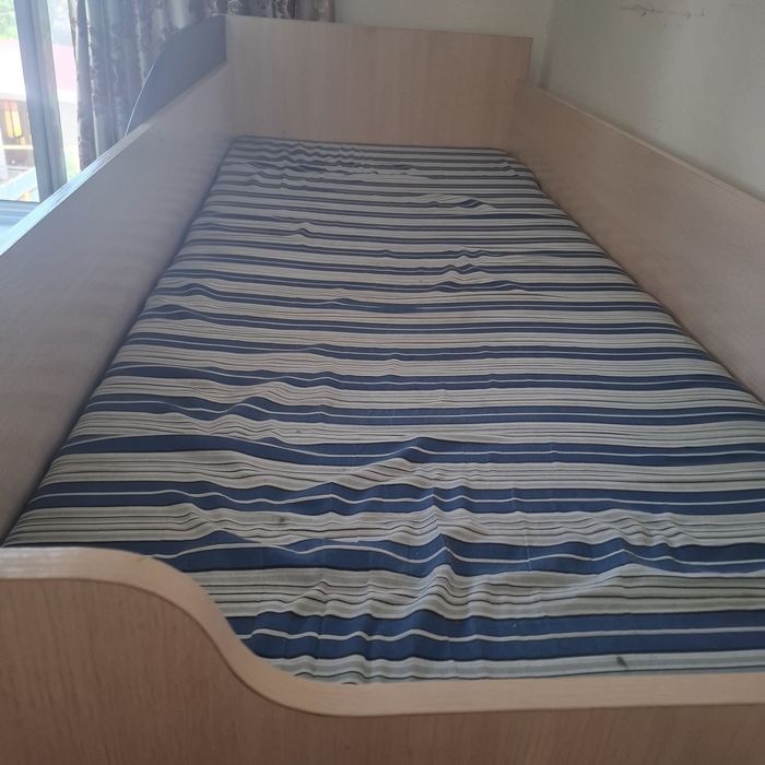 Продам бу Двухъярусная кровать