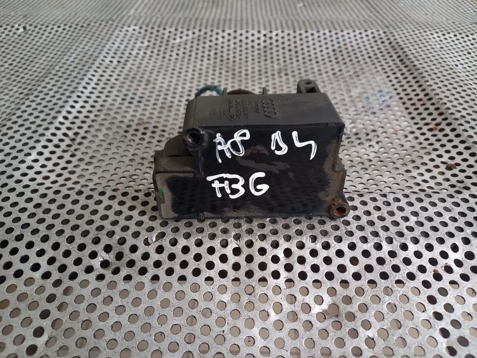 Bloc Valve Suspensie Pneumatica Audi A8 4H D4 A6 C7 A7 Original 94.000 Km An 2010-2011-2012-2013-2014-2015-2016-2017 Cod 4H0616013 Dezmembrez Audi A8