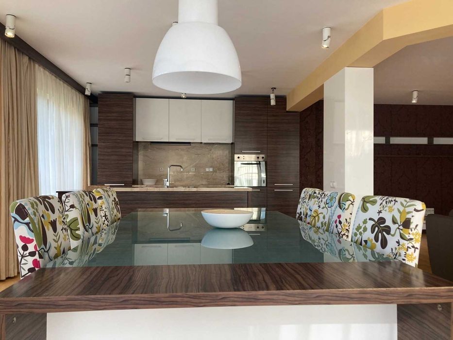 Дава се под наем Четиристаен апартамент в София, Борово - 330 кв.м за 1780 € - Снимка #1