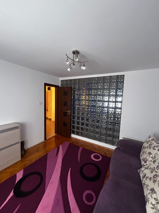 Proprietar inchiriez apartament cu 2 camere, decomandat , zona Odobescu