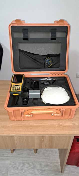 Vand gps Hi-Target v30
