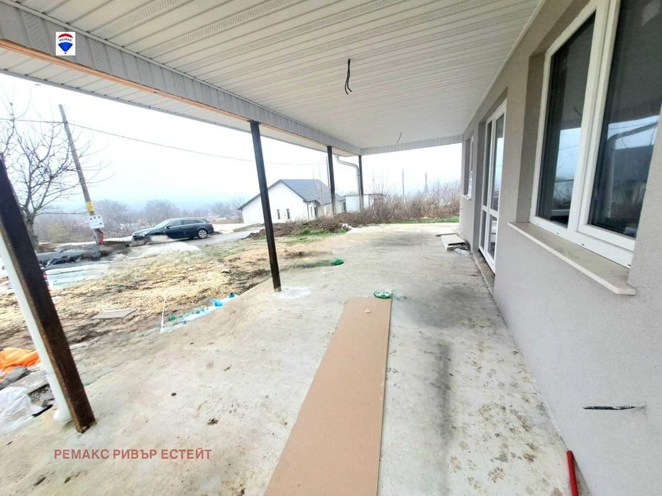 Продава се Къща в с. Басарбово, Област Русе - 161 кв.м за 1118 €/кв.м - Снимка #3