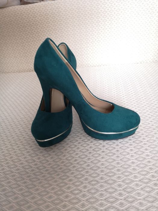 Pantofi cu toc, mărime 37-38