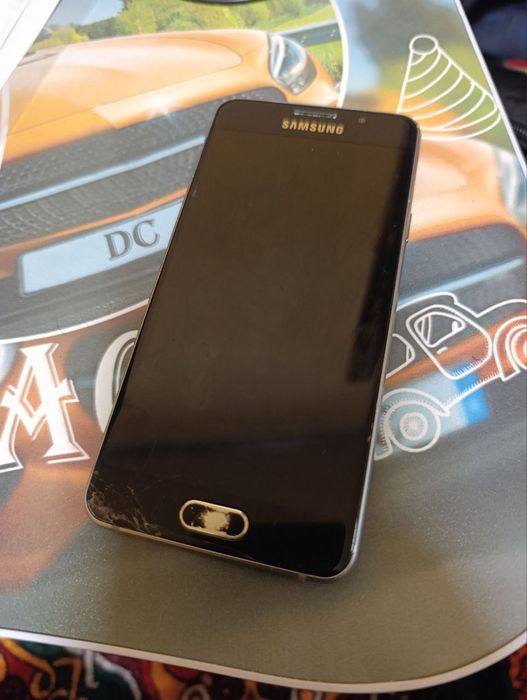 Срочно продам Samsung Galaxy A3 (2016)