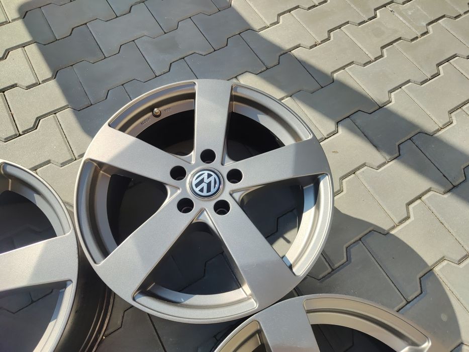 17 5x112 Vw Touran Caddy Golf Skoda Audi 5х112
