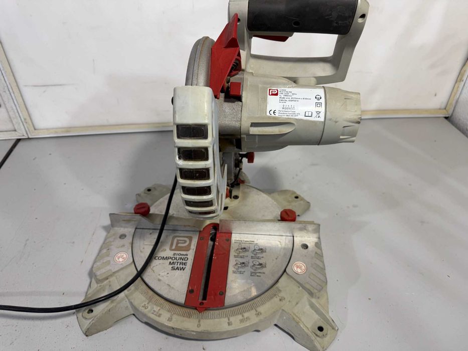 Циркуляр пендула - Pro 1400 W / 210мм