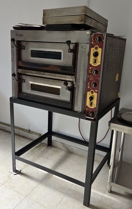 Cuptor profesional pentru pizza – 380V