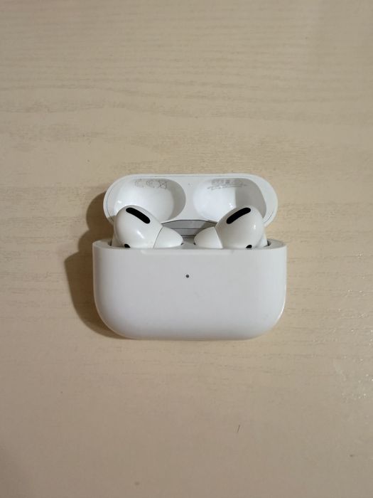 Наушники AirPods Pro