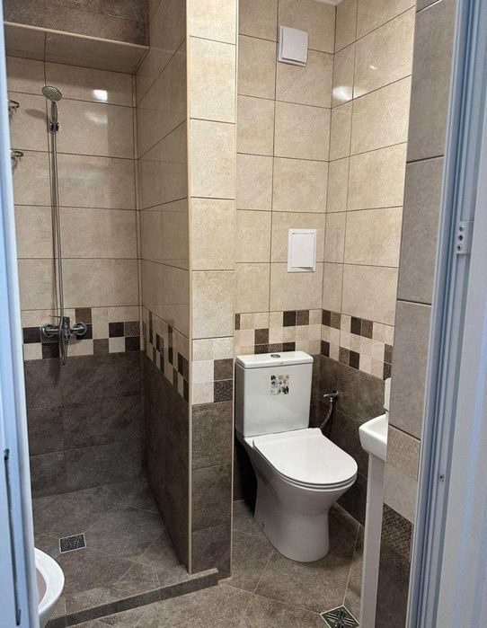 Дава се под наем Едностаен апартамент в Бургас, Лазур - 36 кв.м за 153 € - Снимка #4