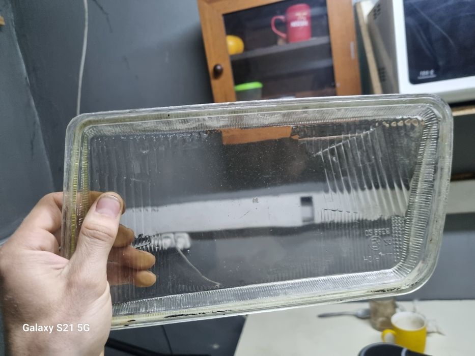 Продам стекла фар