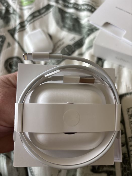 Наушкики airpods 2