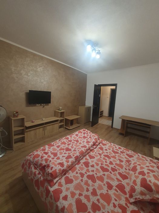 Inchiriez hotelier 90 lei