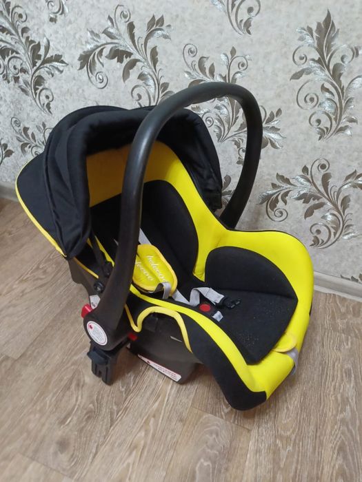 Продам Коляску 3в1