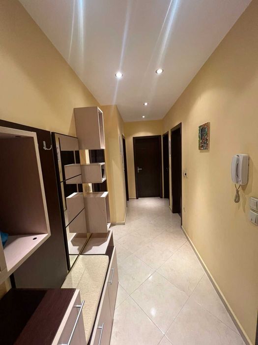 Дава се под наем Тристаен апартамент в Кърджали, Център - 114 кв.м за 408 € - Снимка #7