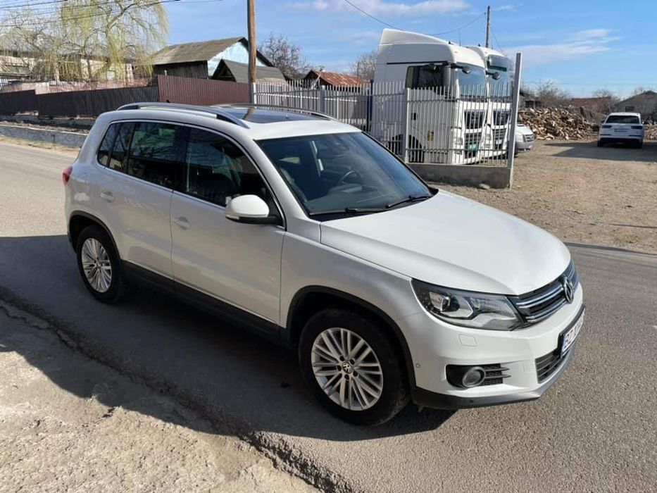 Volkswagen Tiguan 2.0 2015 Full Option !!!