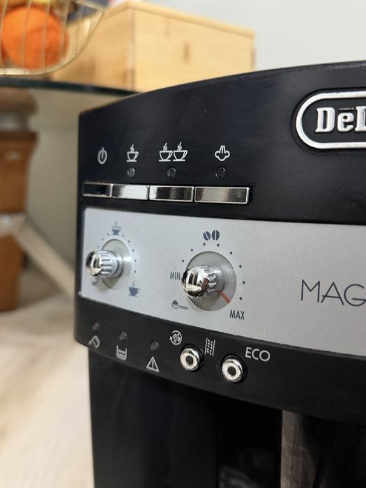 Espressor automat De’Longhi Magnifica