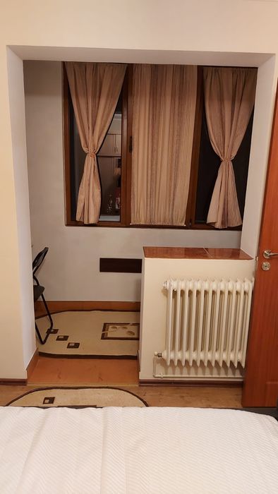 Inchiriez apartamen 2 camere