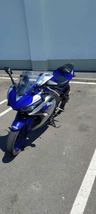 Yamaha YZF-R3 2015