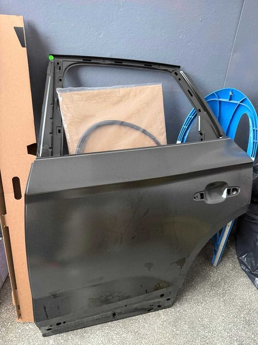 Portiera stanga spate AUDI Q5 2018 FY(originala, noua)