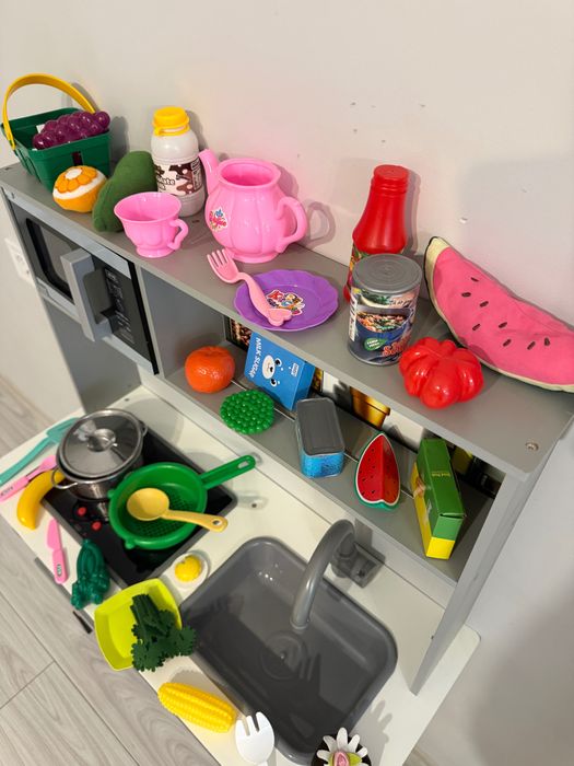 Детска дървена кухня
