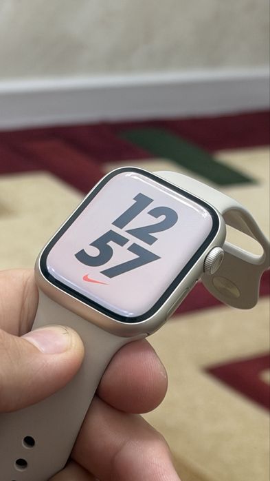 Apple watch 9 45mm starlight