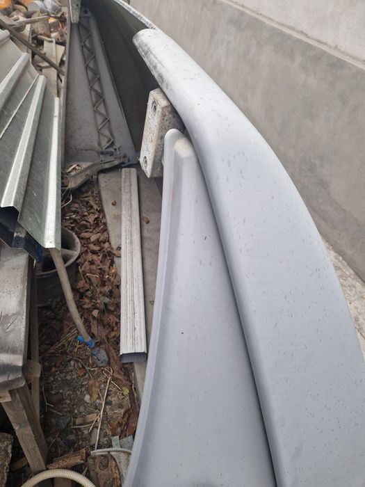 Спойлер дефлектор на мерседес атего