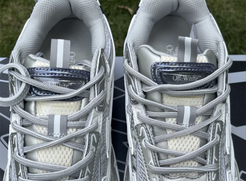 OFF-WHITE Be Right Back