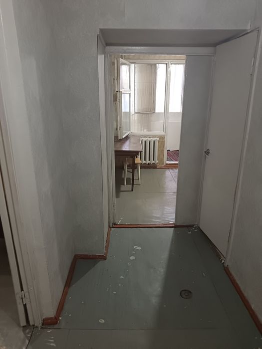 Sergelı 8   2 xonalı uy 4 Etaj bohcha maktablar yaqin 350$