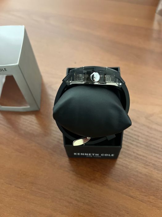 часы Kenneth Cole watch