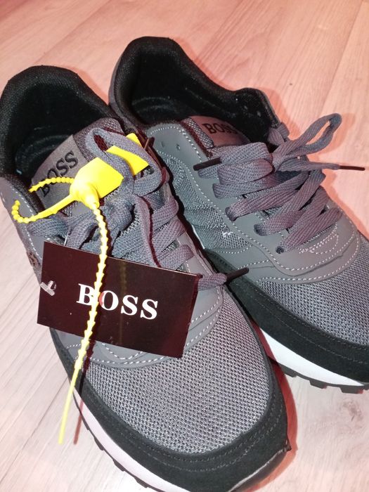 BOSS кроссовка(мужской)