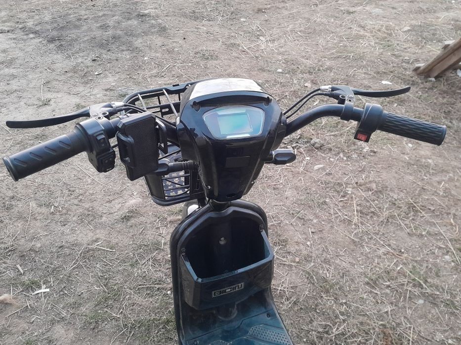 Продам электронный скутор