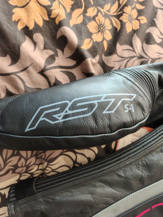 Дамско кожено яке за мотор RST S1 CE