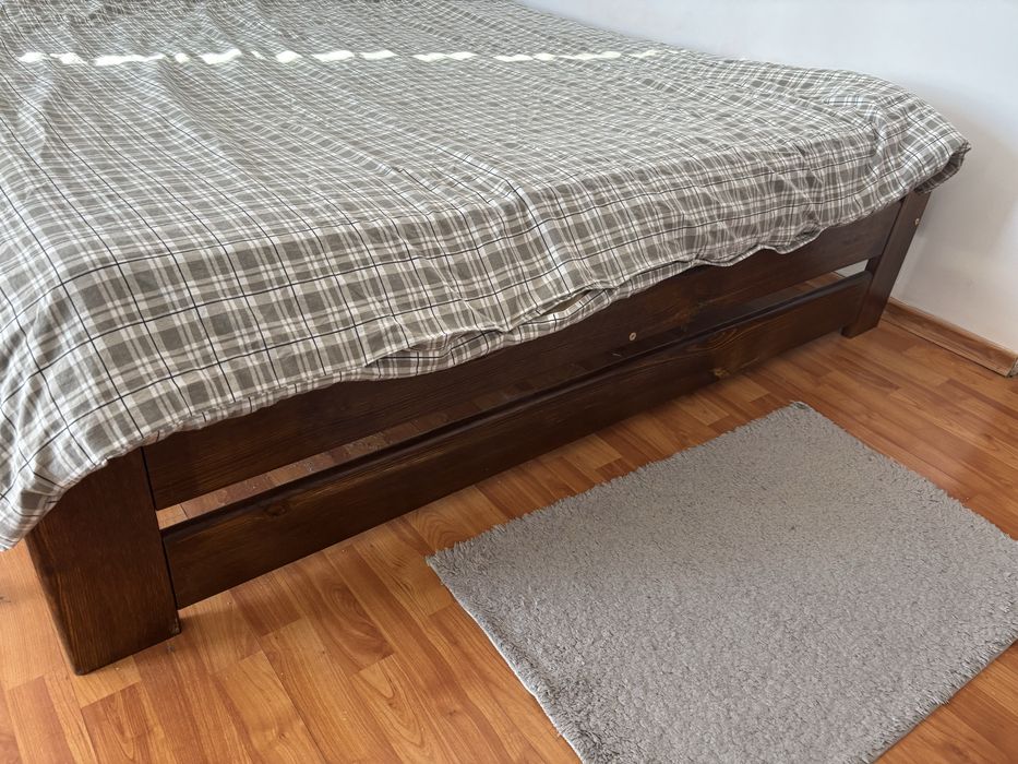 Pat cu tot cu saltea 200x160