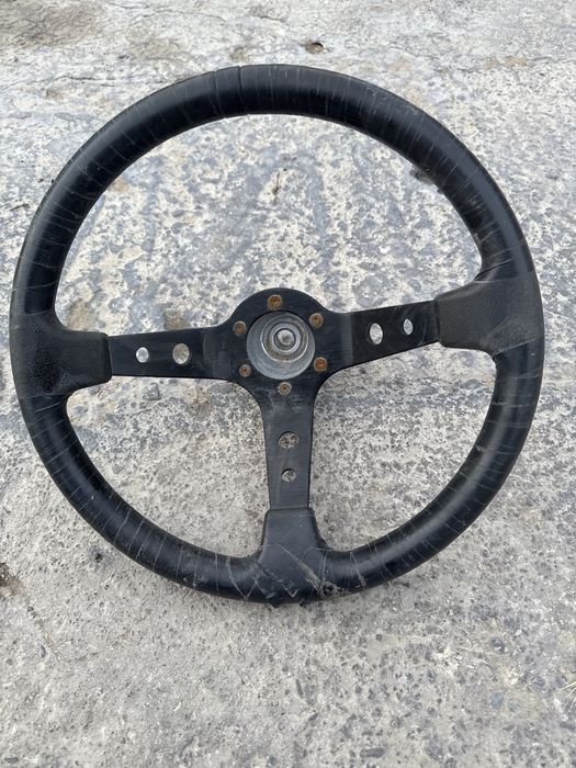 Продается руль спортивный