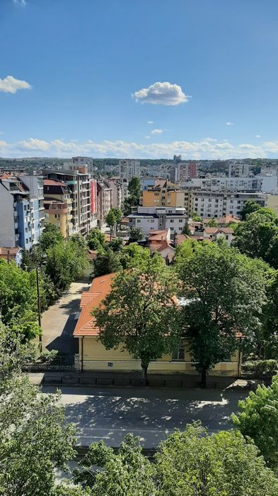 Продава се Четиристаен апартамент в Плевен, Широк център - 110 кв.м за 1264 €/кв.м - Снимка #16