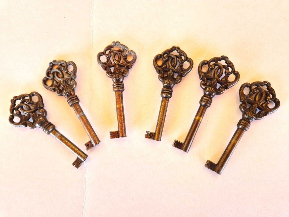Вратички мебелни, шкаф - австрийски ключета 6 бр