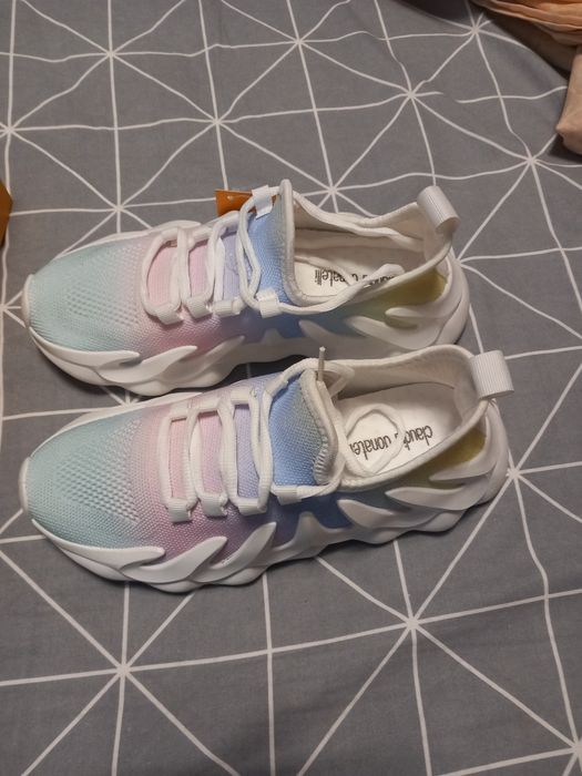 Adidași damă noi