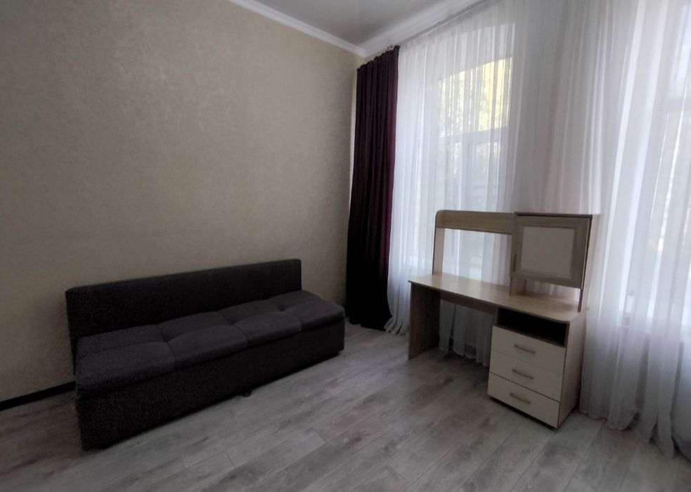 Сдается 1я комнатная квартира. СШ - 33.