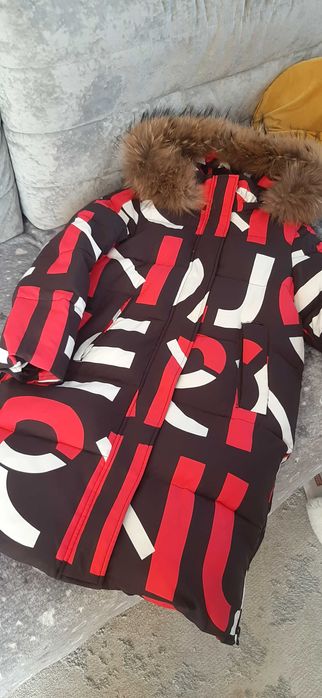 Зимний пуховик на девочку