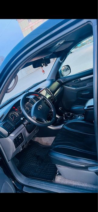 Продам Тайота Прада 120