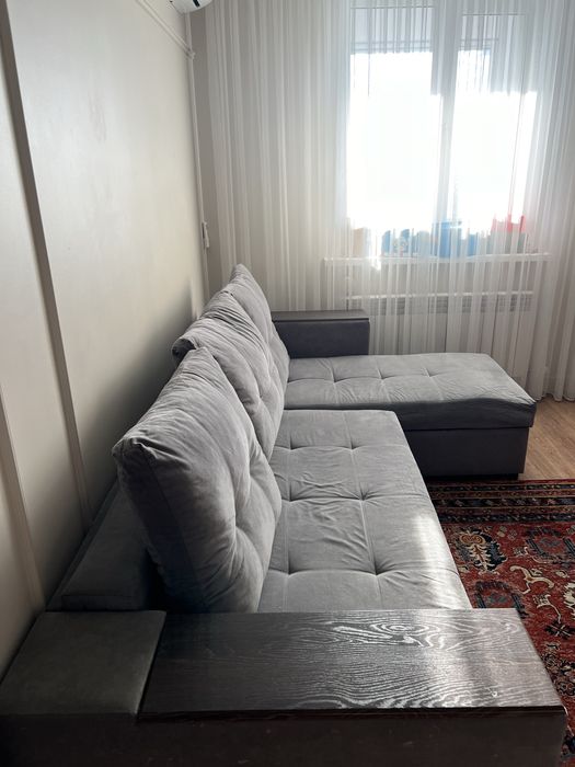 Продам диван в гостиную