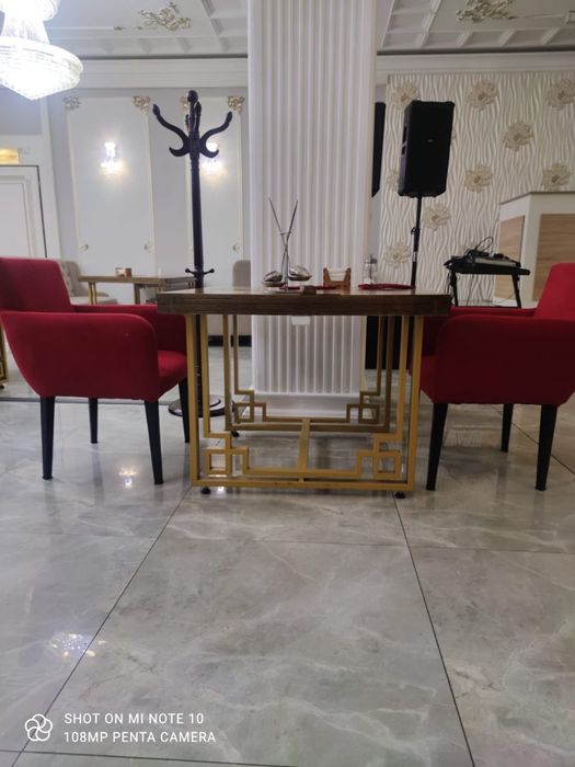 Столы cтулья диваны хого