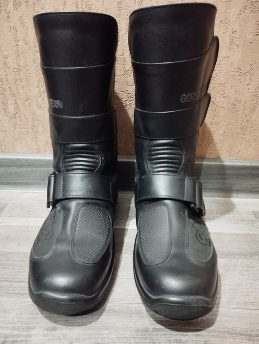 Ботуши daytona-gore-tex! номер 40!